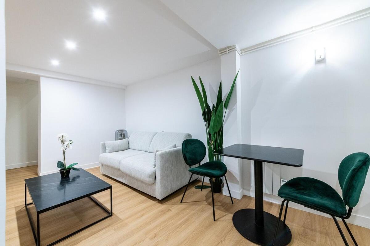 Avenue Breteuil Family - 11 Pers - Unique - Cosy Appartement