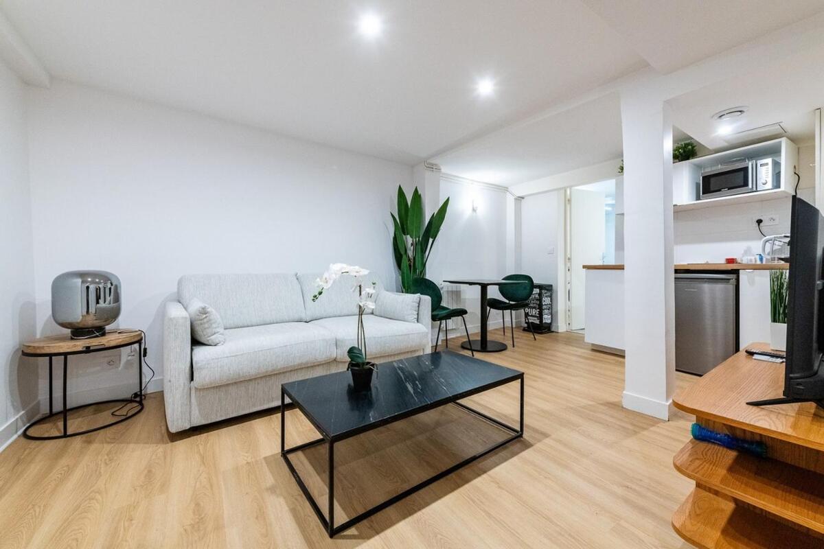 Avenue Breteuil Family - 11 Pers - Unique - Cosy Appartement Parijs