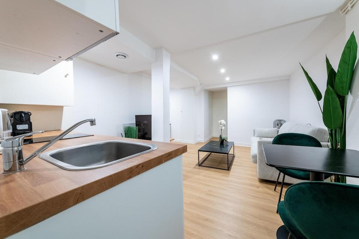 Appartement Avenue Breteuil Family - 11 Pers - Unique - Cosy Parijs